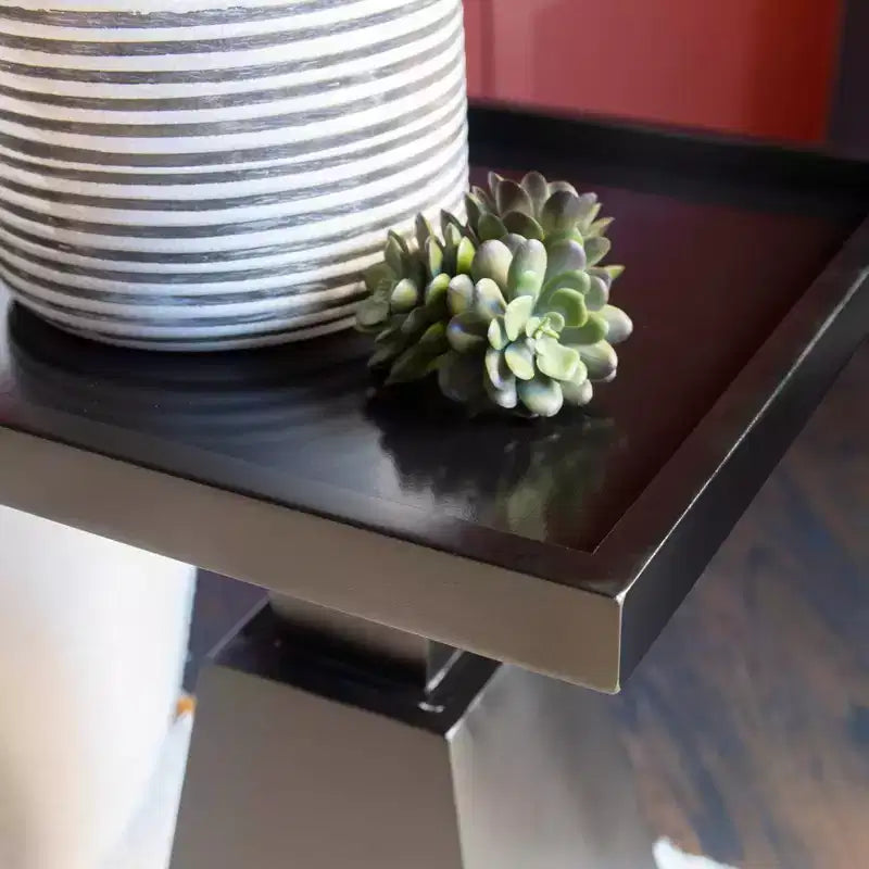 22.5" Contemporary Geometric Side Accent Table